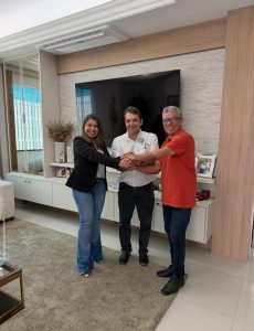 Hilton Gonçalo amplia articulações e recebe apoio de liderança de São João do Paraíso rumo ao Senado