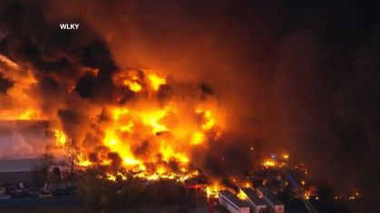 Aviao-da-UPS-cai-perto-do-aeroporto-de-Louisville