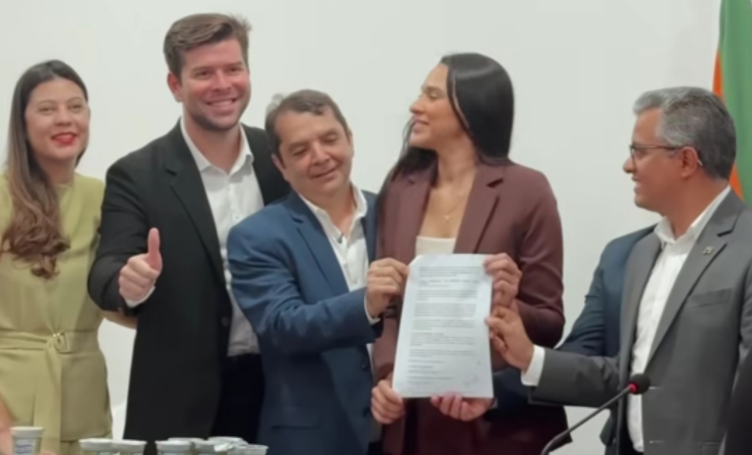 GridArt_20251106_215242923