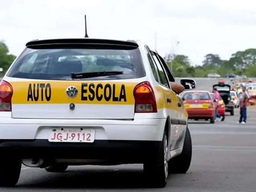 73348892-autoescola-e1652902138243